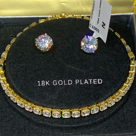 18k Gold Plated Bracelet and Stud Earrings… - Picture 7 of 8